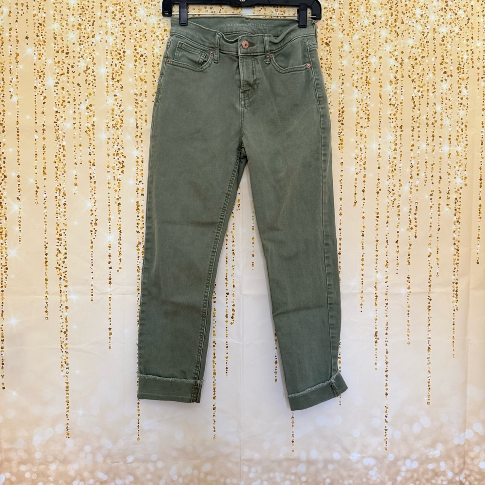 Old Navy Women's Cropped Jeans in Sage